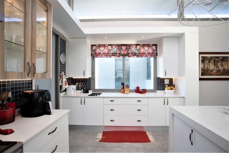 5 Bedroom Property for Sale in Pinnacle Point Golf Estate Western Cape